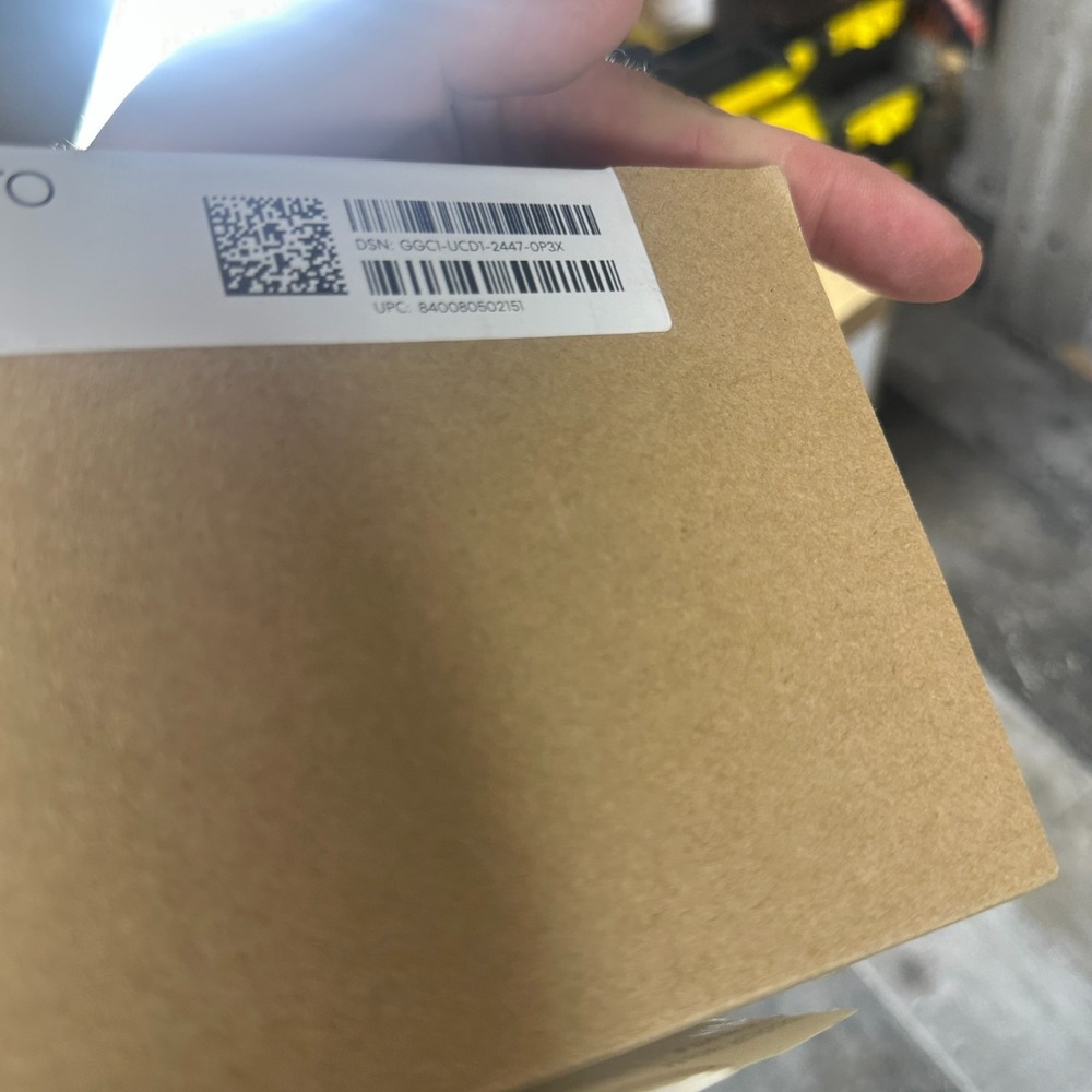 New eero 6 plus Model R010001 Dual Band Router With Power Cord - Picture 5 of 9